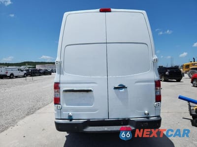 Zdjęcie 6 z 13 samochodu: 2020 NISS NV 2500 HD SV VIN:1N6BF0LY9LN808991 - miniatura