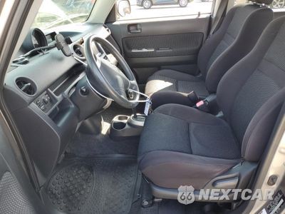 Zdjęcie 7 z 13 samochodu: 2005 TOYOTA SCION XB VIN:JTLKT324750206624 - miniatura