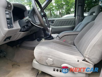 Zdjęcie 7 z 12 samochodu: 1997 CHEVROLET BLAZER VIN:1GNDT13W4VK110812 - miniatura