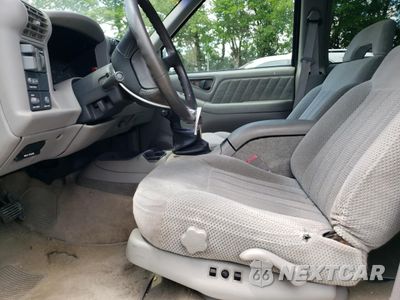 Zdjęcie 7 z 12 samochodu: 1997 CHEVROLET BLAZER VIN:1GNDT13W4VK110812 - miniatura