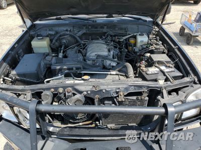 Zdjęcie 12 z 13 samochodu: 2000 LEXUS LX 470 VIN:JT6HT00W5Y0091686 - miniatura