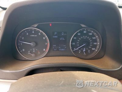 Zdjęcie 9 z 13 samochodu: 2017 HYUNDAI ELANTRA SE VIN:KMHD74LF7HU404269 - miniatura