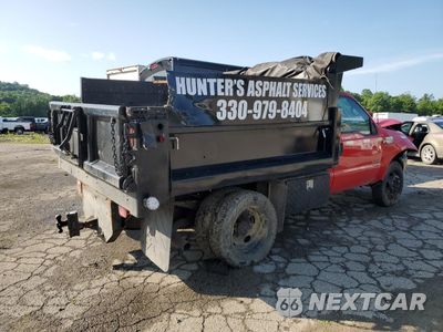 Trzecie zdjęcie samochodu z tyłu: 2001 FORD F550 SUPER DUTY VIN:1FDAF57F81ED00721 - miniatura
