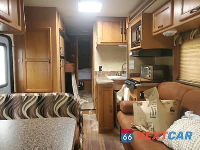 Zdjęcie 6 z 10 samochodu: 2013 CHEVROLET EXPRESS G4 - RVS CAMPER VIN:1GB6G5CG9D1120718 - miniatura