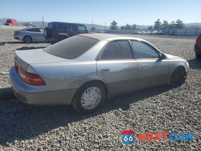 Trzecie zdjęcie samochodu z tyłu: 2001 LEXUS ES 300 VIN:JT8BF22G2V0053396 - miniatura