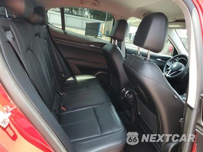 Zdjęcie 11 z 14 samochodu: 2018 ALFA ROMEO STELVIO VIN:ZASFAKAN1J7B90873 - miniatura