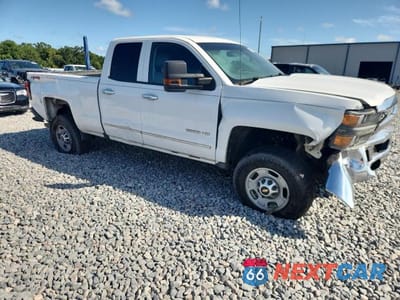 Czwarte zdjęcie samochodu z boku: 2019 CHEVROLET SILVERADO K2500 HEAVY DUTY VIN:2GC2KREG3K1152214 - miniatura