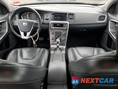 Zdjęcie 8 z 12 samochodu: 2014 VOLVO S60 T5 VIN:YV1612FH7E2281218 - miniatura