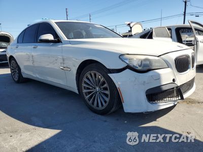 Czwarte zdjęcie samochodu z boku: 2014 BMW 740 I VIN:WBAYA6C50ED144560 - miniatura