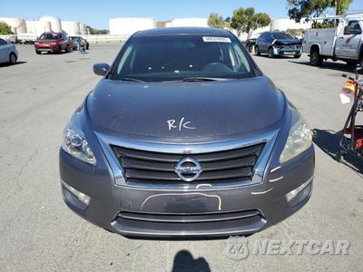 Piąte zdjęcie samochodu w środku: 2015 NISSAN ALTIMA 2.5 VIN:1N4AL3AP8FN317518 - miniatura