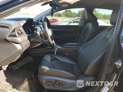 Zdjęcie 7 z 13 samochodu: 2019 TOYOTA CAMRY L VIN:4T1B11HK3KU699620 - miniatura