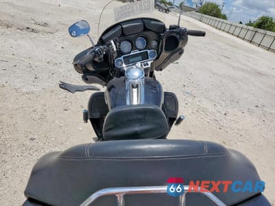 Zdjęcie 6 z 9 samochodu: 2012 HARLEY-DAVIDSON FLHTK ELECTRA GLIDE ULTRA LIMITED VIN:1HD1KEM19CB609383 - miniatura