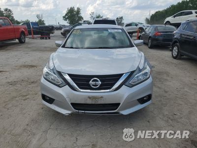 Piąte zdjęcie samochodu w środku: 2018 NISSAN ALTIMA 2.5 VIN:1N4AL3AP1JC113244 - miniatura