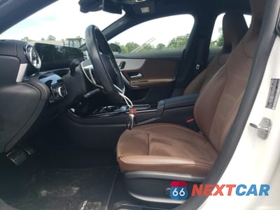 Zdjęcie 7 z 13 samochodu: 2024 MERCEDES-BENZ CLA 250 VIN:W1K5J4GB8RN467982 - miniatura