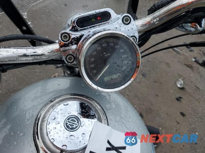 Zdjęcie 7 z 9 samochodu: 2005 HARLEY-DAVIDSON XL1200 C VIN:1HD1CGP135K404200 - miniatura