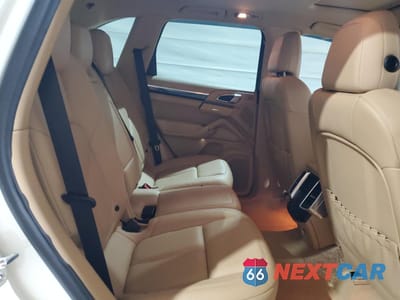 Zdjęcie 11 z 15 samochodu: 2012 PORSCHE CAYENNE VIN:WP1AA2A27CLA00916 - miniatura