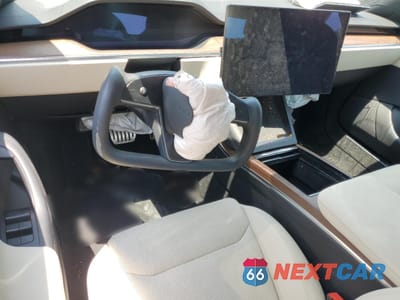 Zdjęcie 8 z 12 samochodu: 2022 TESLA MODEL S VIN:5YJSA1E52NF486951 - miniatura