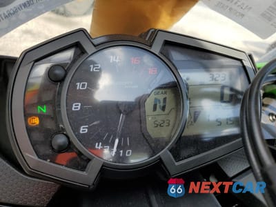 Zdjęcie 7 z 9 samochodu: 2021 KAWASAKI ZX636 K VIN:JKBZXJG13MA015377 - miniatura