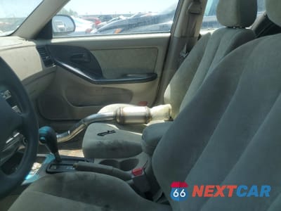 Zdjęcie 7 z 12 samochodu: 2002 HYUNDAI ELANTRA GLS VIN:KMHDN45D72U360511 - miniatura