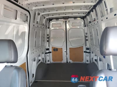 Zdjęcie 10 z 13 samochodu: 2017 MERCEDES BENZ SPRINTER DELIVERY VAN VIN:WD3PE7CD8HP524436 - miniatura