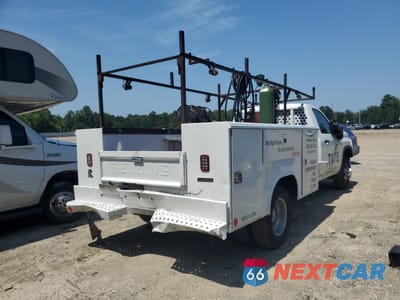 Trzecie zdjęcie samochodu z tyłu: 2024 CHEVROLET SILVERADO C3500 VIN:1GB3WRE78RF396893 - miniatura