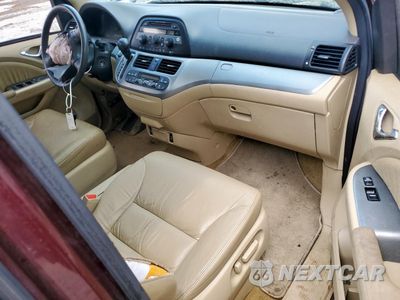 Zdjęcie 8 z 14 samochodu: 2010 HONDA ODYSSEY EXL VIN:5FNRL3H6XAB020736 - miniatura