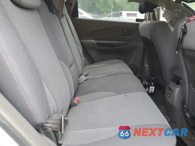 Zdjęcie 11 z 14 samochodu: 2006 HYUNDAI TUCSON GL VIN:KM8JM12B26U457662 - miniatura