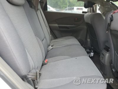 Zdjęcie 11 z 14 samochodu: 2006 HYUNDAI TUCSON GL VIN:KM8JM12B26U457662 - miniatura