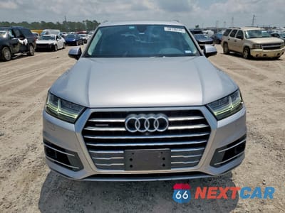 Piąte zdjęcie samochodu w środku: 2019 AUDI Q7 PREMIUM PLUS VIN:WA1LAAF78KD010012 - miniatura