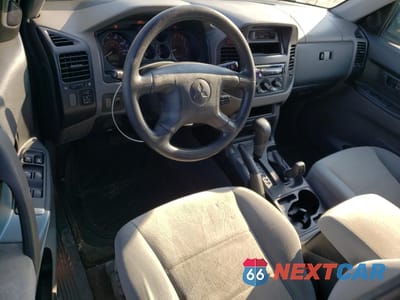 Zdjęcie 8 z 12 samochodu: 2001 MITSUBISHI MONTERO XLS VIN:JA4MW31R71J018452 - miniatura