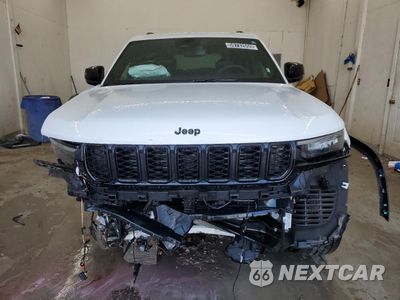 Piąte zdjęcie samochodu w środku: 2023 JEEP GRAND CHEROKEE L LAREDO VIN:1C4RJKAGXP8887176 - miniatura