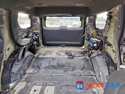 Zdjęcie 10 z 14 samochodu: 2021 CHEVROLET TAHOE C1500 VIN:1GNSCLED7MR396269 - miniatura