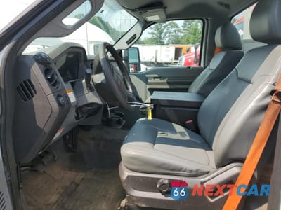Zdjęcie 7 z 12 samochodu: 2015 FORD F450 SUPER DUTY VIN:1FDUF4GY7FEC93406 - miniatura