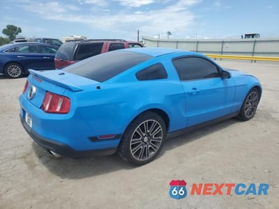 Trzecie zdjęcie samochodu z tyłu: 2010 FORD MUSTANG GT VIN:1ZVBP8CH1A5135865 - miniatura