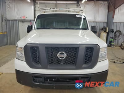 Piąte zdjęcie samochodu w środku: 2017 NISSAN NV 1500 S VIN:1N6BF0KYXHN811150 - miniatura