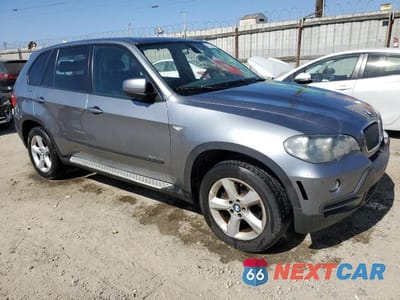 Czwarte zdjęcie samochodu z boku: 2010 BMW X5 XDRIVE30I VIN:5UXFE4C53AL384414 - miniatura
