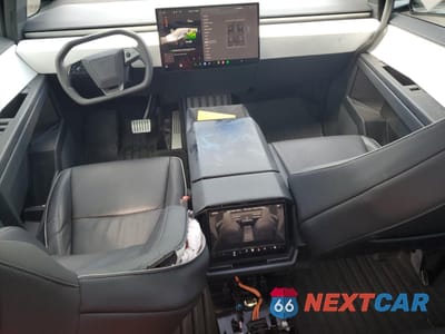 Zdjęcie 8 z 14 samochodu: 2024 TESLA CYBERTRUCK VIN:7G2CEHED9RA011760 - miniatura