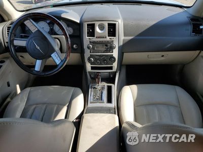 Zdjęcie 8 z 15 samochodu: 2006 CHRYSLER 300C VIN:2C3KA63H96H365604 - miniatura