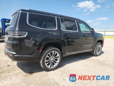 Trzecie zdjęcie samochodu z tyłu: 2023 JEEP GRAND WAGONEER SERIES II VIN:1C4SJVFP4PS506677 - miniatura