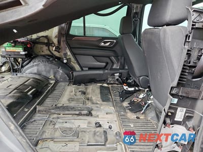 Zdjęcie 11 z 14 samochodu: 2022 CHEVROLET TAHOE C1500 VIN:1GNSCLED1NR290675 - miniatura