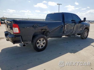 Trzecie zdjęcie samochodu z tyłu: 2019 RAM 3500 BIG HORN VIN:3C63R3HL3KG610189 - miniatura