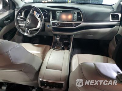 Zdjęcie 8 z 14 samochodu: 2015 TOYOTA HIGHLANDER XLE VIN:5TDJKRFHXFS187317 - miniatura