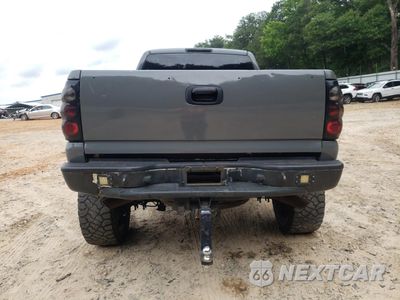 Zdjęcie 6 z 14 samochodu: 2005 CHEVROLET SILVERADO C2500 HEAVY DUTY VIN:1GCHC29U15E224058 - miniatura