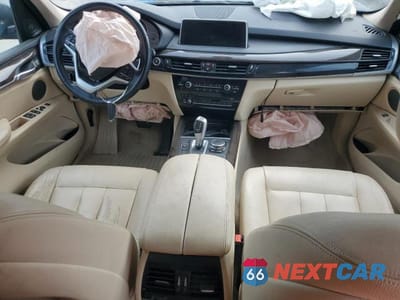 Zdjęcie 8 z 13 samochodu: 2015 BMW X5 XDRIVE35I VIN:5UXKR0C51F0K69802 - miniatura