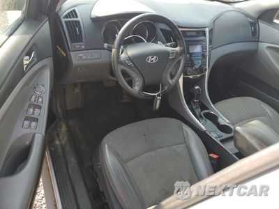 Zdjęcie 8 z 12 samochodu: 2013 HYUNDAI SONATA SE VIN:5NPEC4AB6DH745316 - miniatura