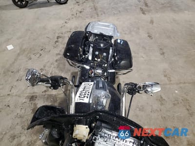 Piąte zdjęcie samochodu w środku: 2022 HARLEY-DAVIDSON FLTRK VIN:1HD1KZF10NB630887 - miniatura