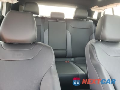 Zdjęcie 10 z 15 samochodu: 2023 VOLKSWAGEN ID.4 PRO S VIN:1V2WNPE89PC049725 - miniatura