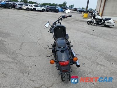 Czwarte zdjęcie samochodu z boku: 2015 HONDA VT750 C2B VIN:JH2RC5373FK501313 - miniatura