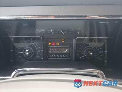 Zdjęcie 9 z 13 samochodu: 2008 LINCOLN NAVIGATOR VIN:5LMFU27578LJ18447 - miniatura