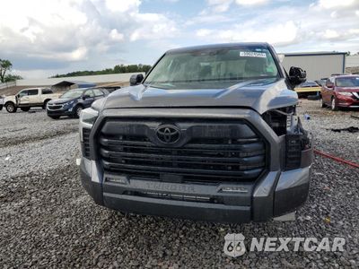 Piąte zdjęcie samochodu w środku: 2024 TOYOTA TUNDRA CREWMAX SR VIN:5TFLA5AB6RX039509 - miniatura